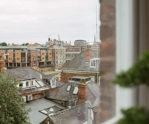 8 2 Bedrooms, Sleeps X 6 Holiday home *